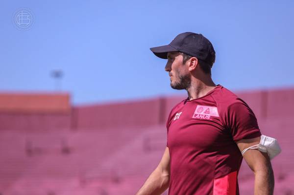 São Paulo conversa com Luis Zubeldia, ex-LDU, para vaga de Dorival