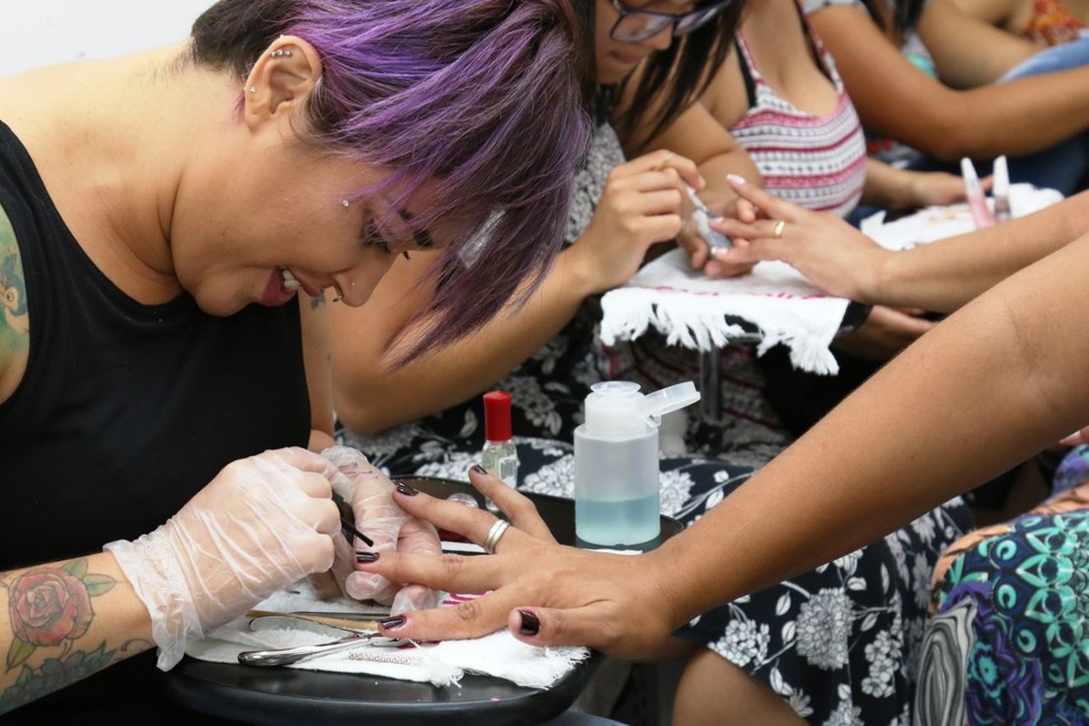 Curso de Manicure e Pedicure é um dos mais procurados — Foto: Divulgação/Fotógrafo PMJ