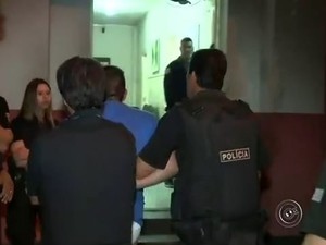 Foram detidos envolvidos de Lençóis Paulista, Bauru e Botucatu (Foto: Reprodução / TV TEM) Foram detidos envolvidos de Lençóis Paulista, Bauru e Botucatu (Foto: Reprodução / TV TEM)