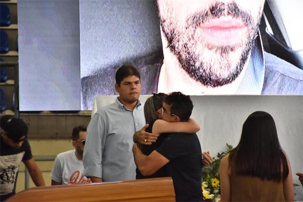 Corpo de Gabriel Diniz é velado em João Pessoa, na Paraíba (Foto: Felipe Souto Maior)