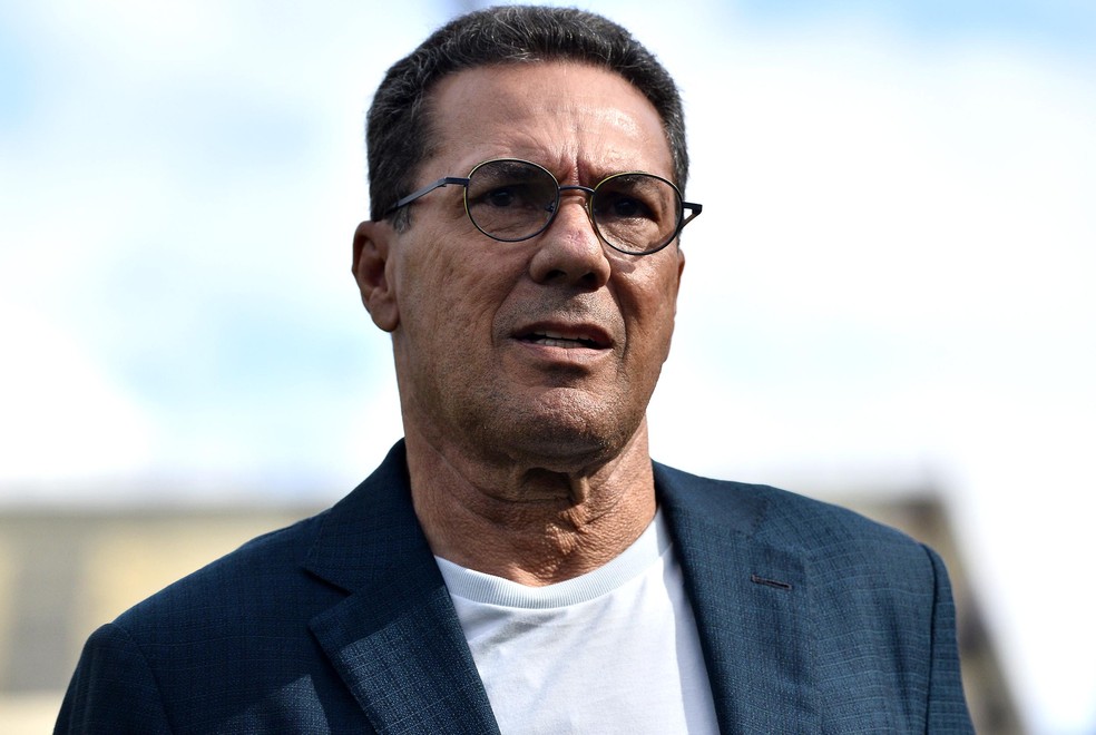 Vanderlei Luxemburgo volta ao Cruzeiro para a terceira passagem como técnico do clube — Foto: Marcos Ribolli