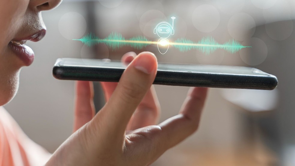 Serviços e produtos de assistência virtual são os exemplos de chatbots baseados em IA que fazem parte do cotidiano de muitas pessoas  — Foto: Getty Images