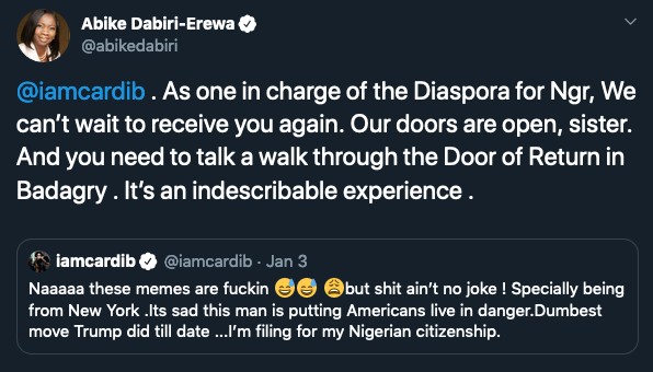 O tuíte da política nigeriana estimulando a ida de Cardi B à Nigéria e incentivando o pedido de seu passaporte nigeriano (Foto: Twitter)