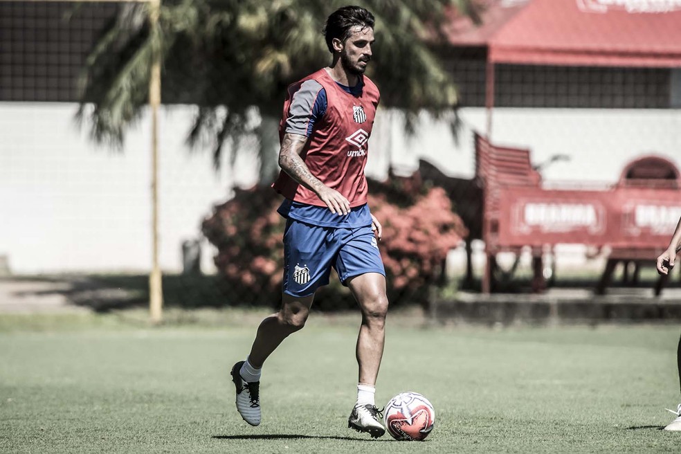 Bryan Ruiz pode deixar o Santos nos próximos dias — Foto: Ivan Storti/Santos FC