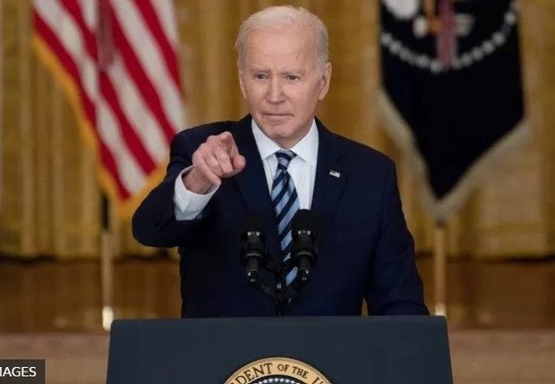 Biden questionou fortemente a invasão russa, mas deixou claro que não enviará tropas americanas para a Ucrânia (Foto: Getty Images)