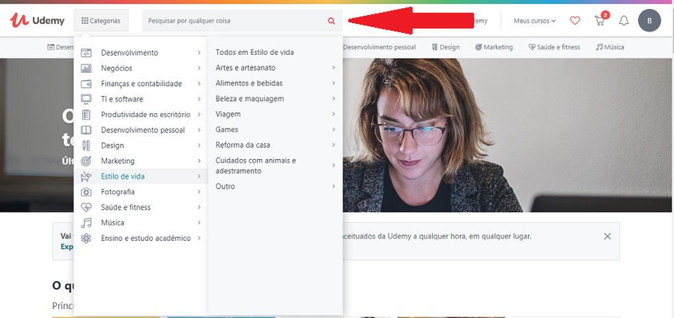 Utilize a busca do site para encontrar cursos e tópicos de interesse — Foto: Reprodução/Barbara Ablas