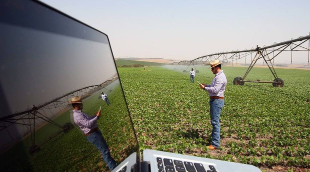 A Agrosmart promete a economia de até 60% da água utilizada para a irrigação das lavouras (Foto: Estadão Conteúdo)