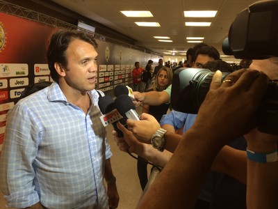 Pet lamenta habitual luta do Flamengo contra a degola