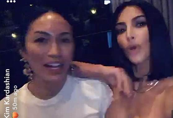 Kim Kardashian com sua amiga e ex-assistente Stephanie Shepard (Foto: Instagram)