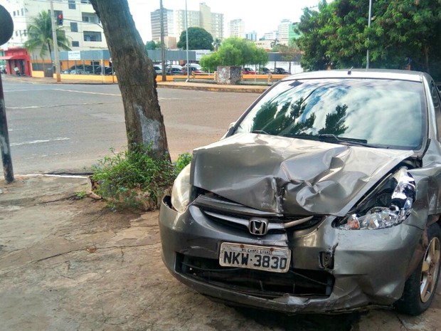 Acidente não deixou ninguém com ferimentos graves (Foto: Flavia Galdi)