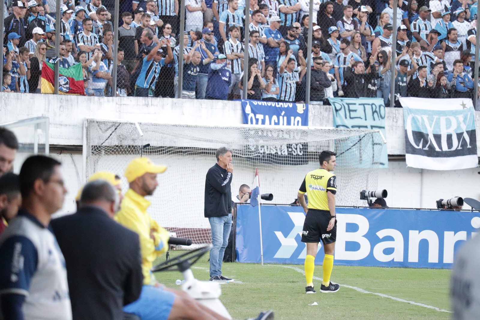 [ANÁLISE] Grêmio trava com e sem o uso de três volantes e tem desempenho desprezível em derrota na final
