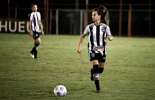 REFORÇOS PARA O FUTEBOL FEMININO! Flamengo inicia 2025 com novidades no elenco e foco em conquistas!