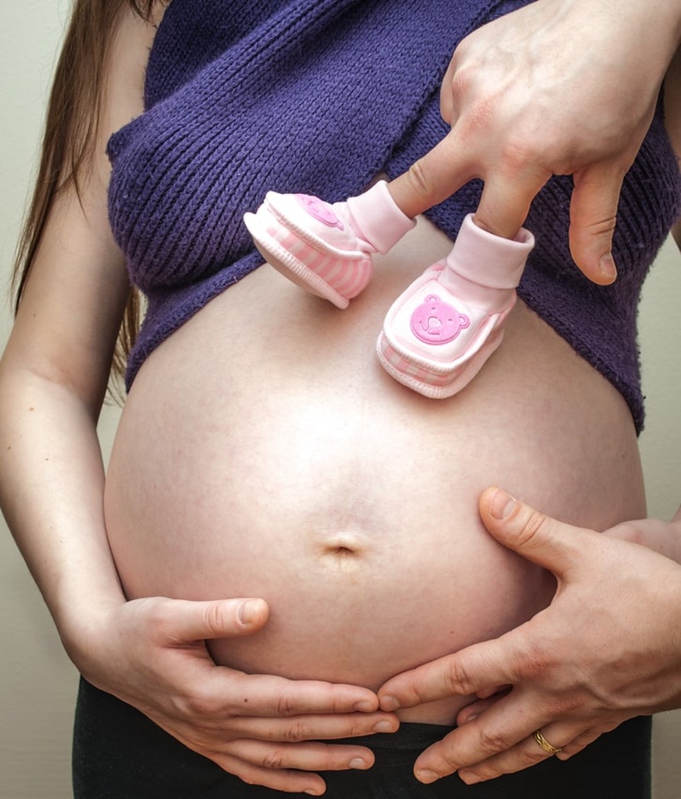 Mães que sofrem de TEPT podem ter pesadelos que fazem com que elas revivam momentos traumáticos de seus partos — Foto: Dragos Gontariu/Unsplash