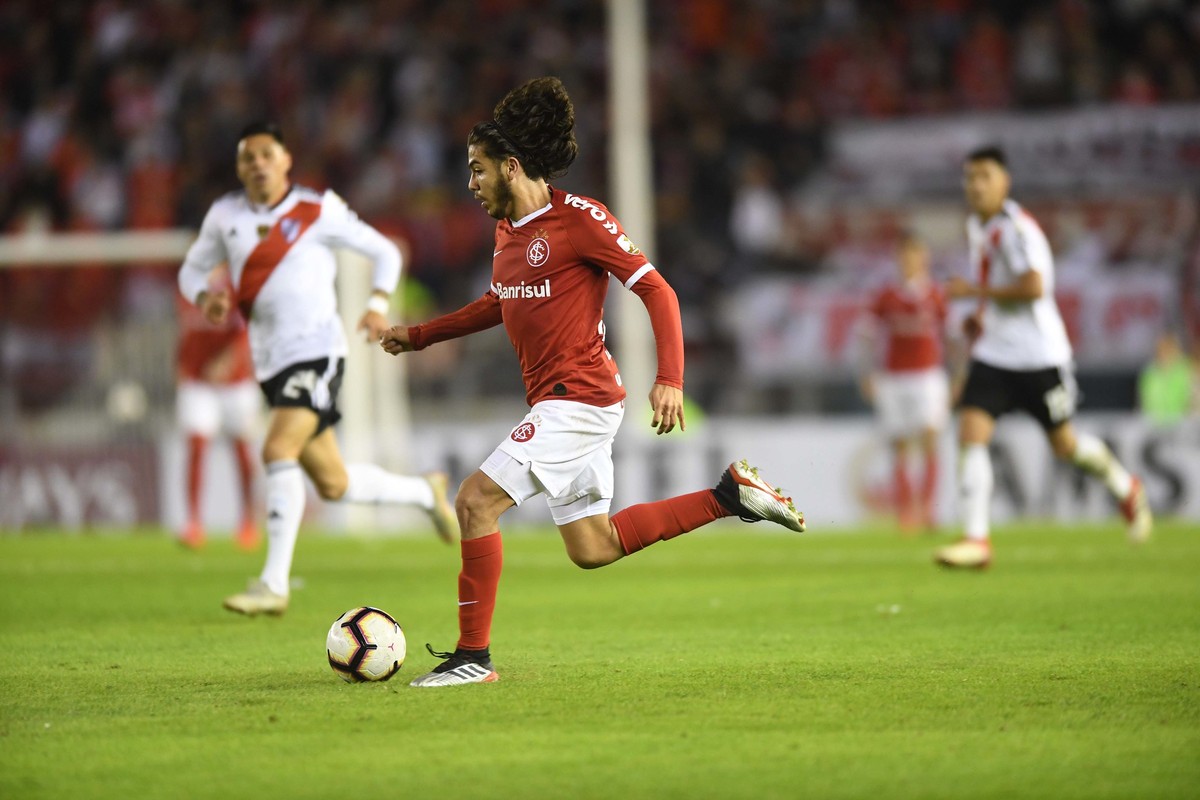 Nonato realiza sonho na Libertadores, cava espaço e pode ganhar ...