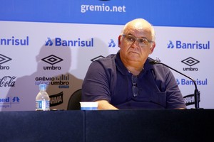 Presidente compara inícios de Kadu e Geromel e prevê zaga perfeita