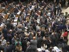 Governo consegue manter 26 vetos de Dilma após votação no Congresso