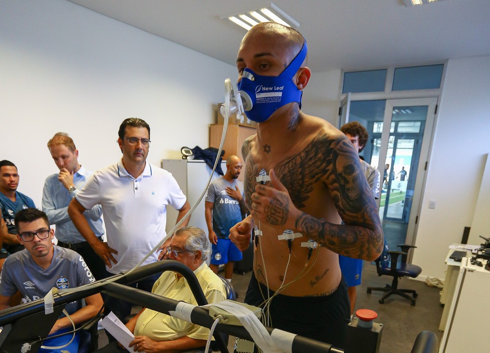 Atividades, tratamentos e vacinação: veja como serão os dias do Grêmio com treinos suspensos