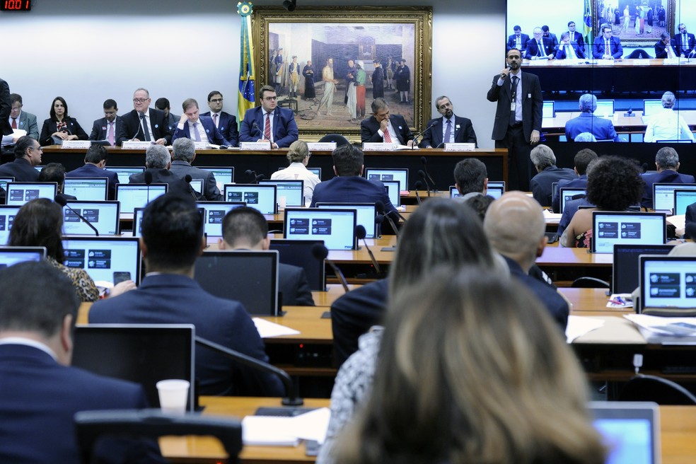 Debate sobre a PEC da reforma da Previdência durante audiência pública na CCJ da Câmara — Foto: Cleia Viana/Câmara dos Deputados