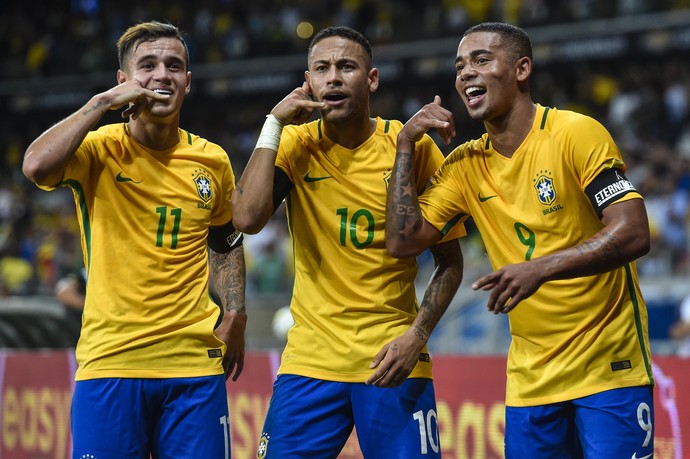 Philippe COutinho Neymar Gabriel Jesus Brasil x Argentina (Foto: AFP)