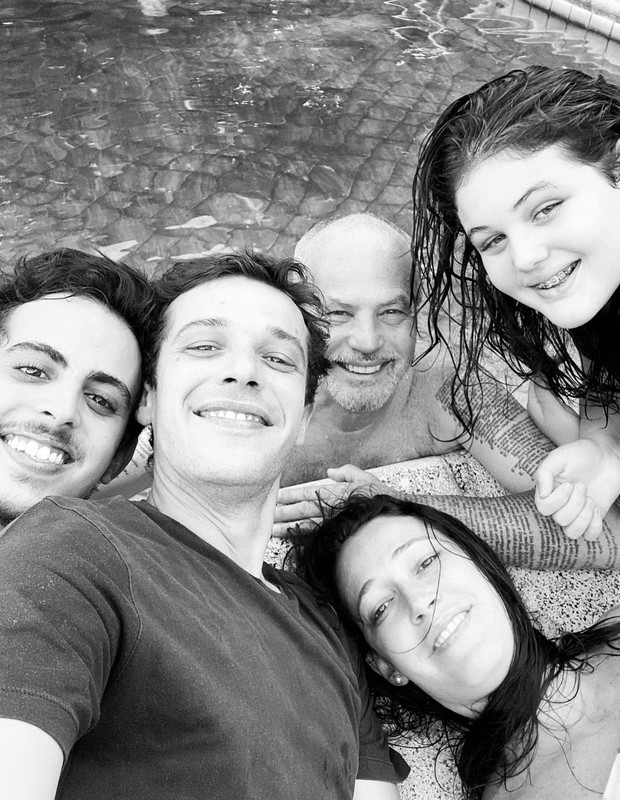 Jayme Monjardim com os filhos Maria Monjardim, Jayme, André e Maysa Matarazzo (Foto: Reprodução/Instagram)