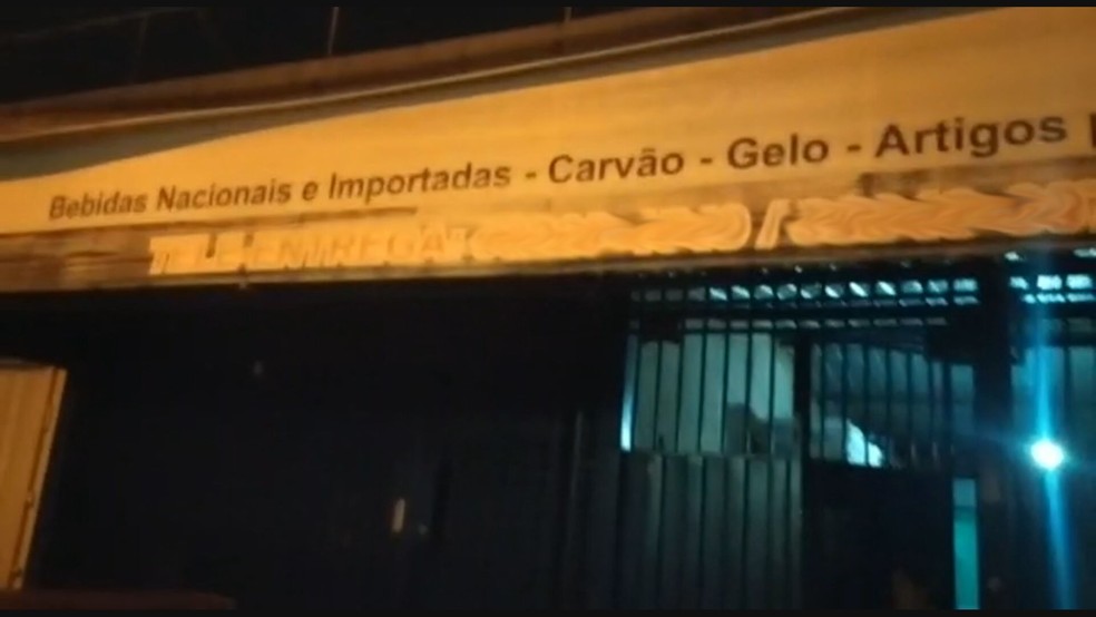 Clínica veterinária clandestina tinha fachada de distribuidora de bebidas, no DF — Foto: PCDF/Divulgação