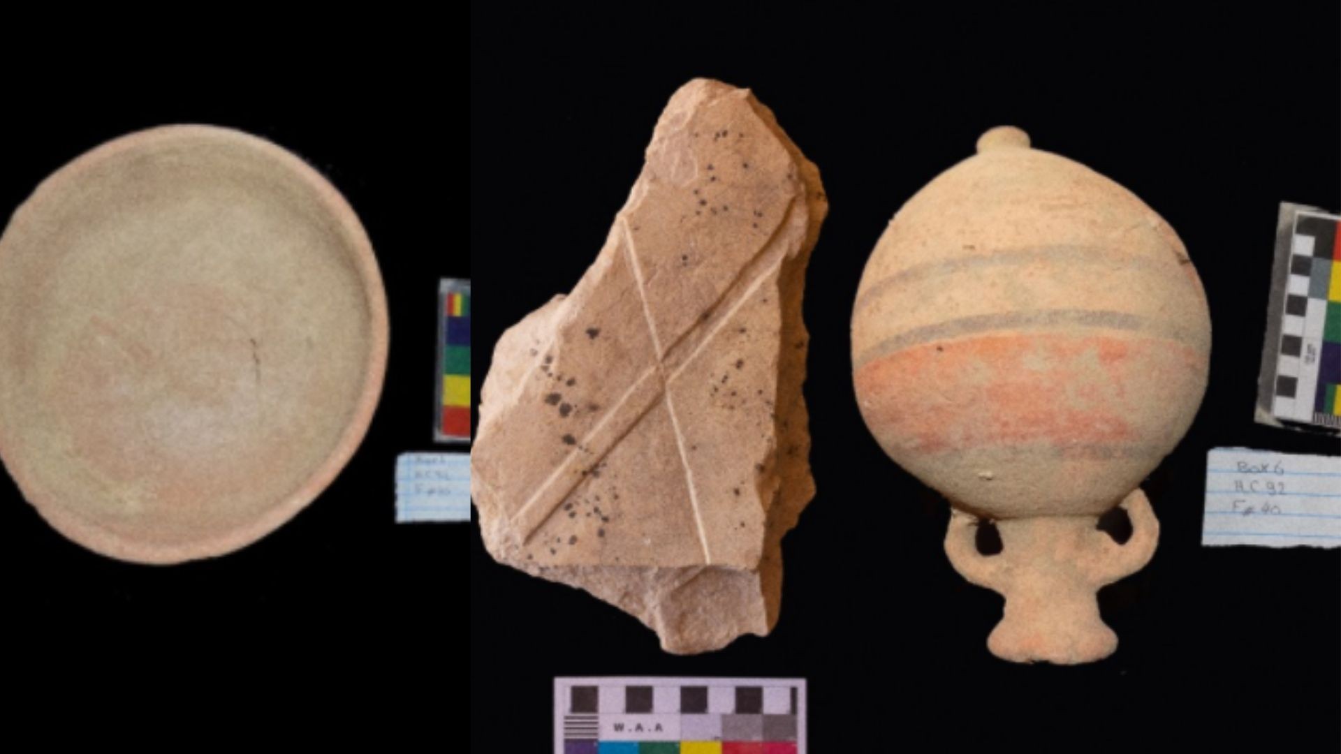 Artefatos encontrados durante escavações na necrópole de Al-Hamidiyah, no Egito (Foto: Reprodução/Ministry of Tourism and Antiquities/Facebook)