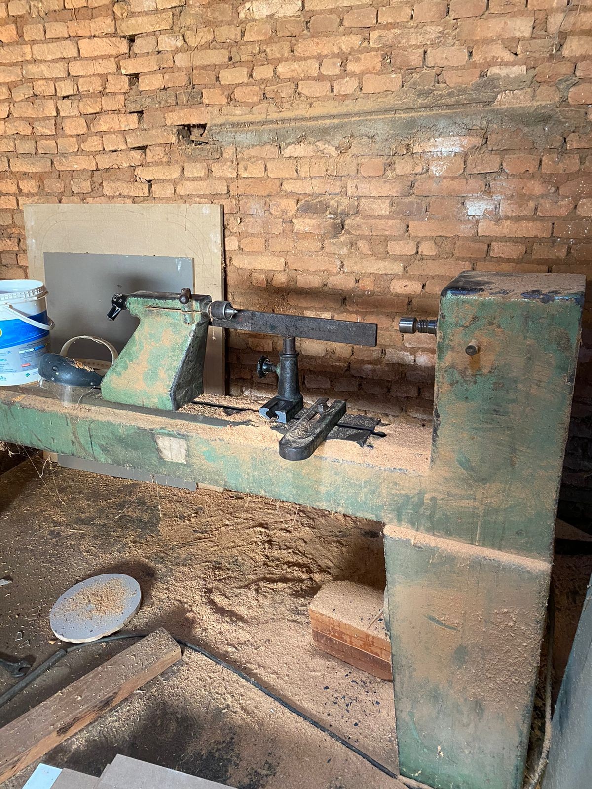 Trabalhador morre ao ser atingido por peça de máquina em marcenaria de Patos de Minas