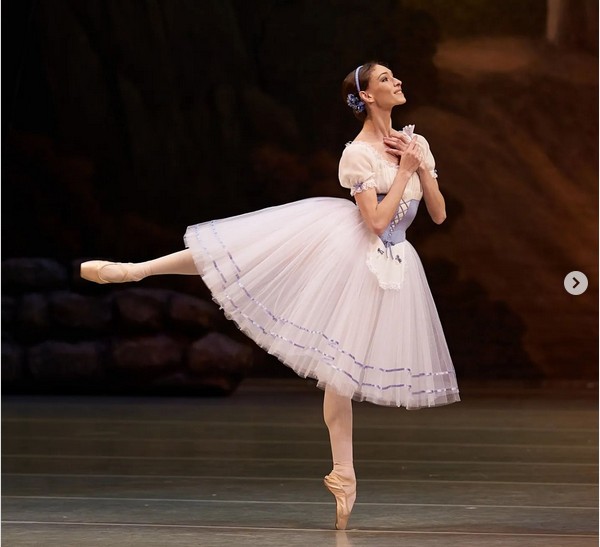 A bailarina russa Olga Smirnova (Foto: Instagram)