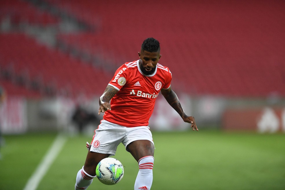 Rodinei em ação pelo Inter — Foto: Ricardo Duarte / Internacional