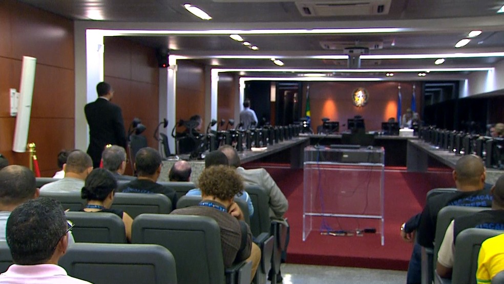 Pleno do TRT-PE aprovou realização de concurso com previsão de 32 vagas (Foto: Reprodução/TV Globo)