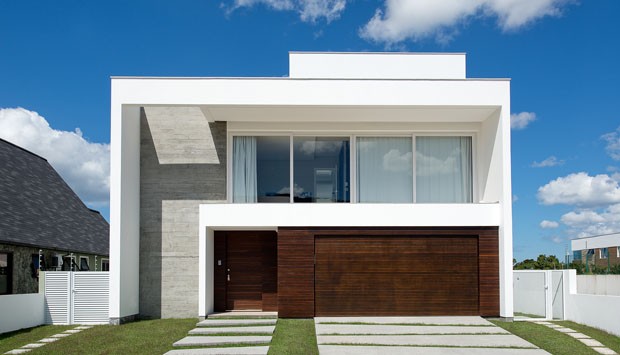 Concreto e madeira dão o tom em arquitetura minimalista (Foto: Divulgação)