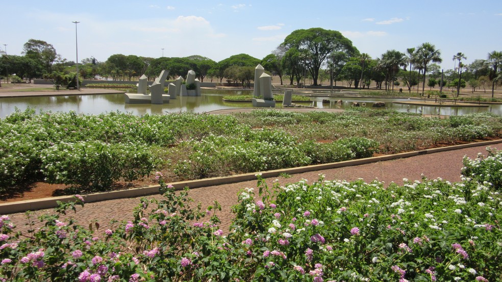 Praça dos Cristais, no Setor Militar Urbano, em Brasília — Foto: Raquel Morais/G1