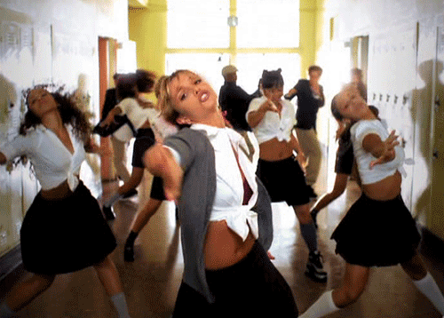 Britney Spears no clipe de Baby One More Time (Foto: Divulgação)
