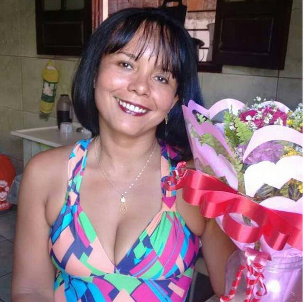 Cristina Gomes da Silva ficou internada por dois dias no Hospital da Restauração, no Recife, após o deslizamento — Foto: Arquivo pessoal