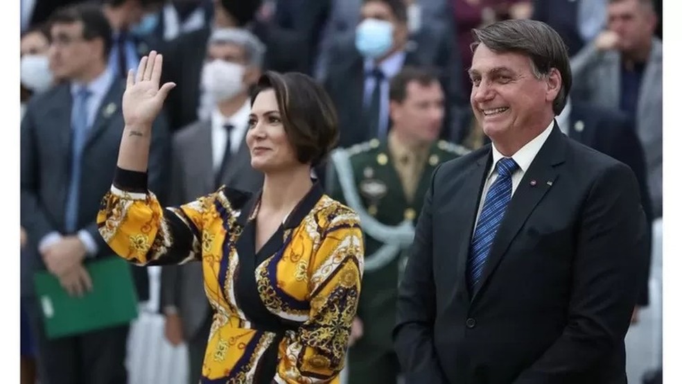 A primeira-dama, Michelle Bolsonaro, e o presidente Jair Bolsonaro em culto na Assembleia de Deus Ministério do Belém, na zona leste de São Paulo — Foto: Marcos Corrêa/PR