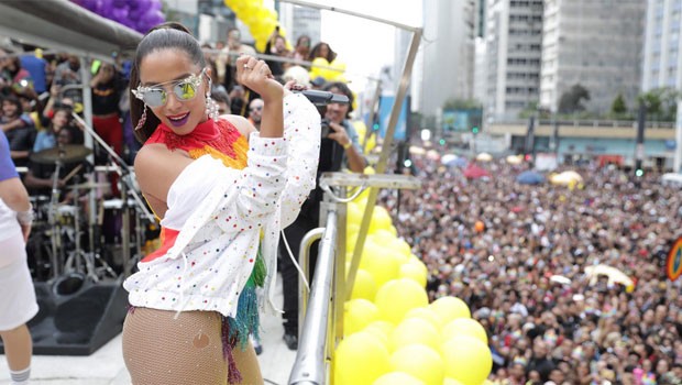 Anitta se apresenta na Prada LGBT (Foto: Felipe Panfili/Divulgação)