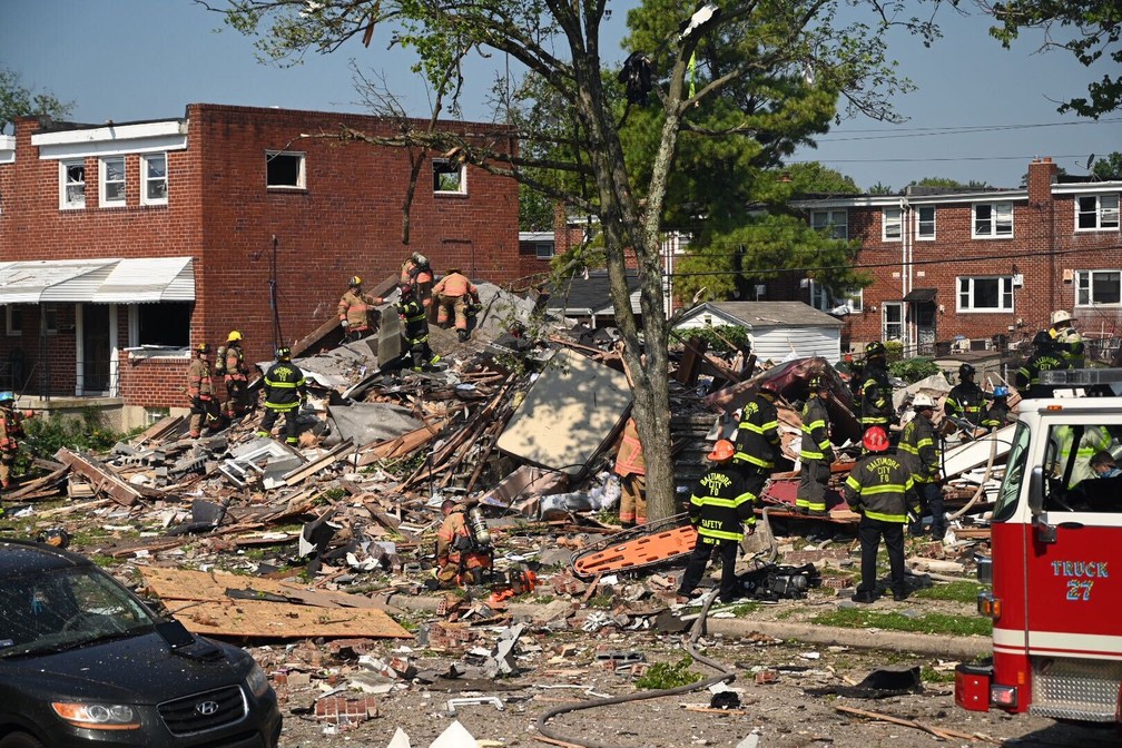 Explosão de gás natural destruiu completamente três casas geminadas em Baltimore — Foto: Jerry Jackson/The Baltimore Sun via AP