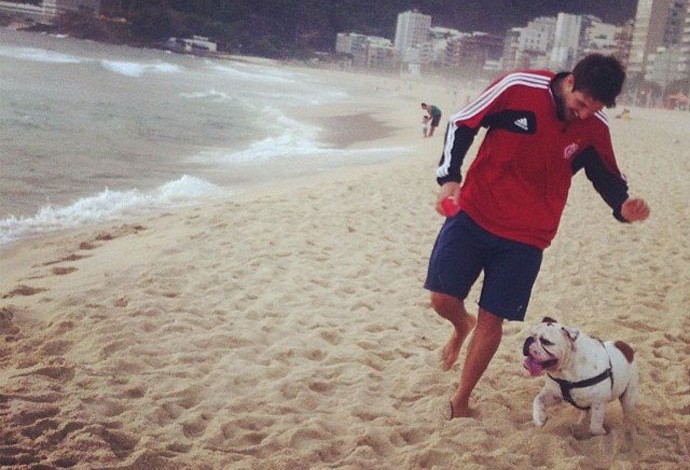 Laprovittola elogia estrutura do Fla e admite o sonho de jogar na Europa