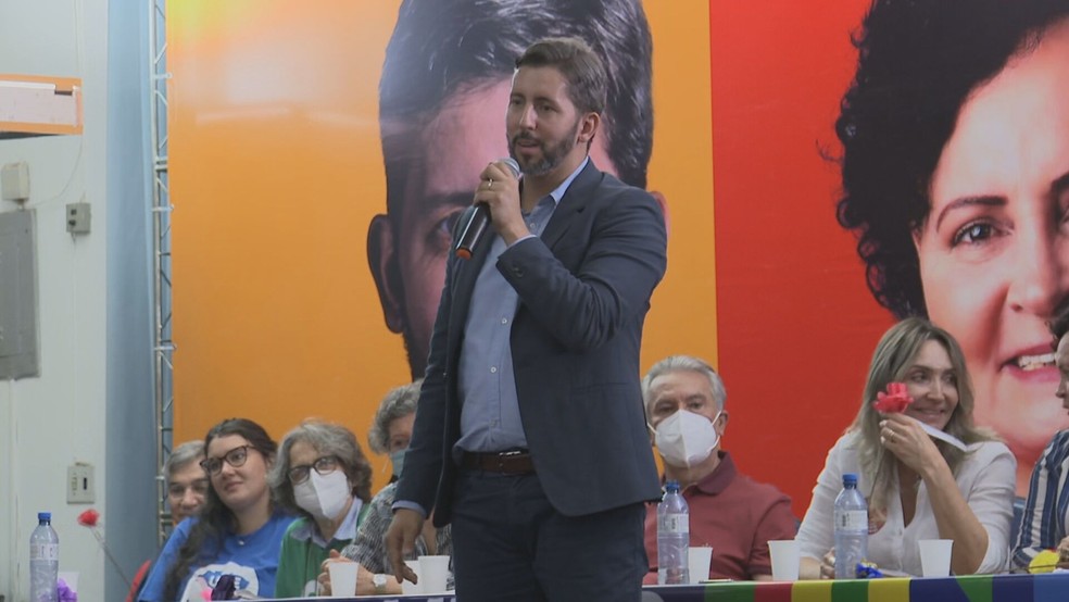 Leandro Grass é candidato ao GDF pela federação PV, PT e PC do B — Foto: TV Globo/Reprodução