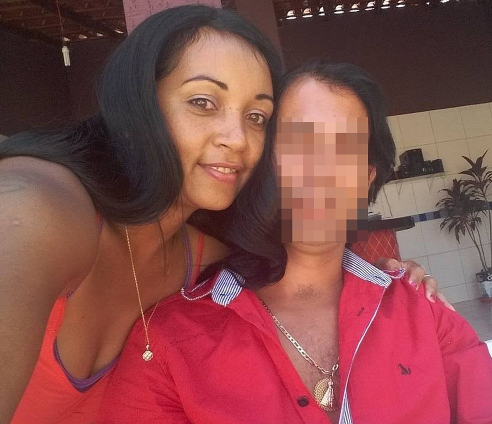 Homem mata esposa na casa da sogra e tenta fugir com filhos do casal no Piauí (Foto: Reprodução / Facebook)