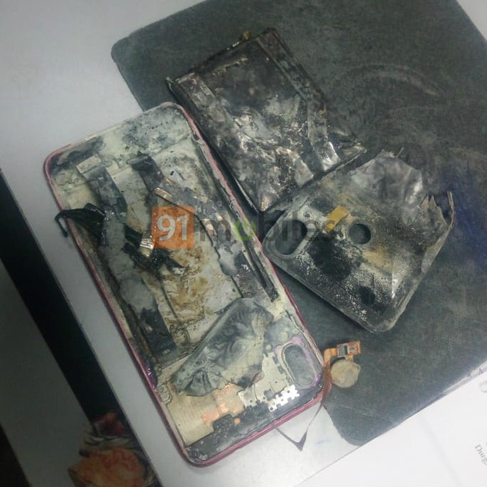 Redmi Note 7 Pro recolhido após pegar fogo e explodir — Foto: Reprodução/91 Mobile