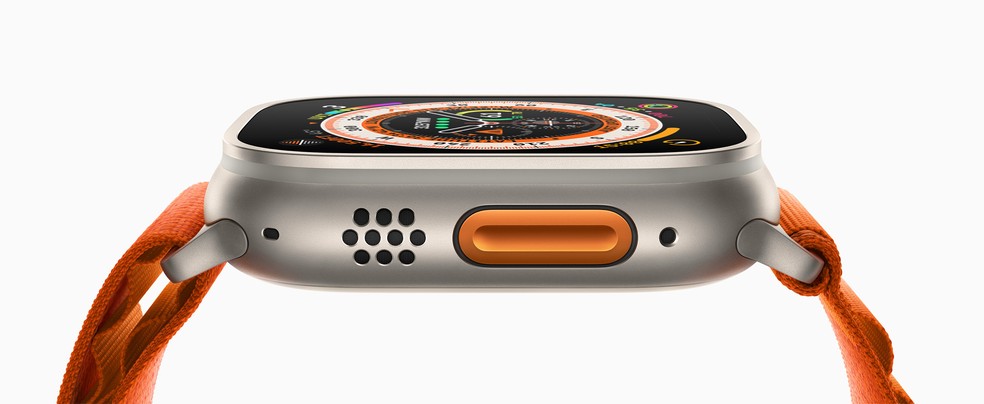 Apple Watch Ultra tem um novo botão de ação na lateral — Foto: Divulgação/Apple