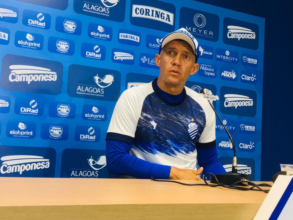 Eduardo Baptista elogia João Paulo — Foto: Viviane Leão/TV Gazeta