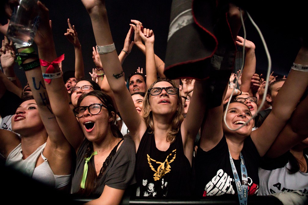 Público no show do Green Day, em São Paulo, na noite desta sexta-feira (3) (Foto: Marcelo Brandt/G1)