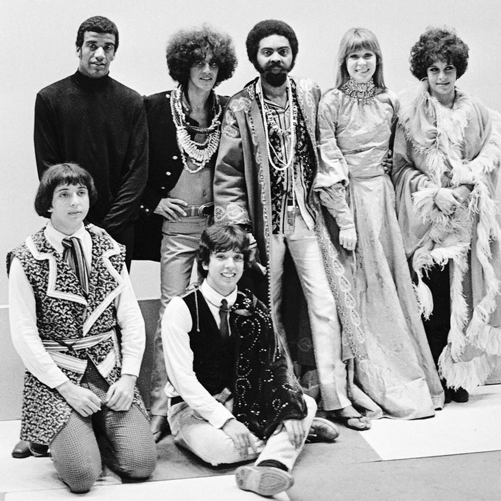 Jorge Ben, Caetano Veloso, Gilberto Gil, Rita Lee, Gal Costa, Arnaldo e Sérgio