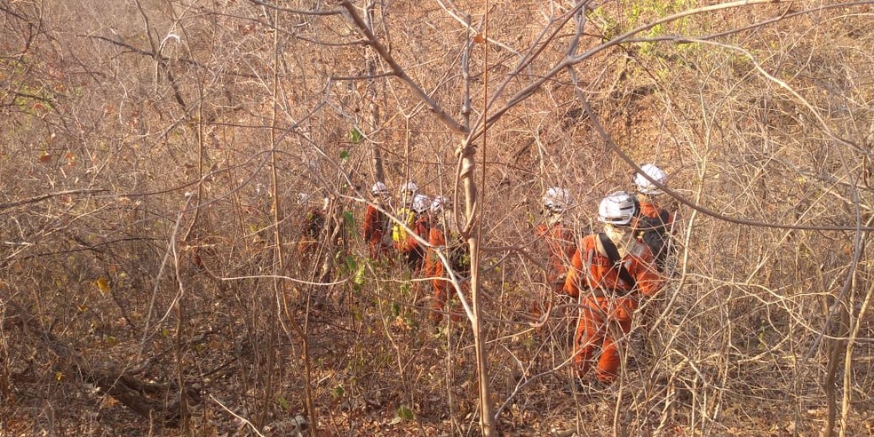 Os Bombeiros foram alvos de tiros na serra do Mimo — Foto: Corpo de Bombeiros