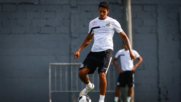 Lucas Veríssimo, zagueiro do Santos (Foto: Ricardo Saibun/Santos FC)