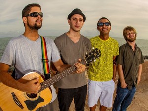Banda Unidade Nova Praia têm influências que vão desde a família Marley até Natiruts (Foto: Divulgação/Ascom Teatro Deodoro)