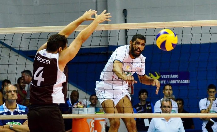 Após estreia fácil, Taubaté e Cruzeiro medem forças no Sul-Americano