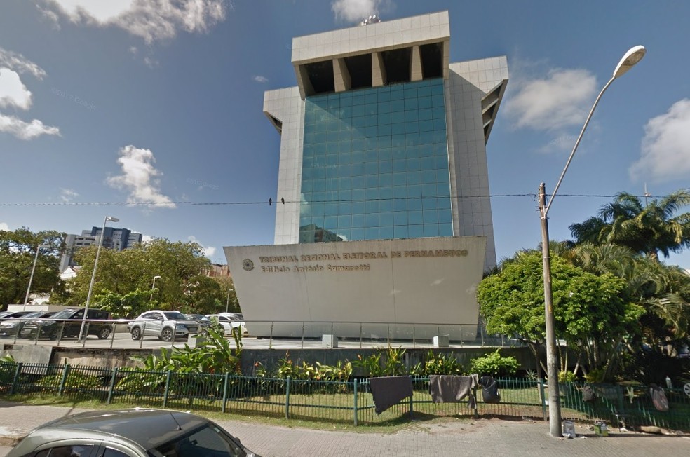 Determinações foram do Tribunal Regional Eleitoral em Pernambuco (Foto: Reprodução/Google Street View)